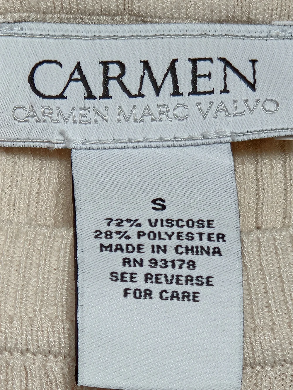 Carmen Marc Valvo Cream Ribbed Long-Sleeve Cutout Top - Picture 8 of 8